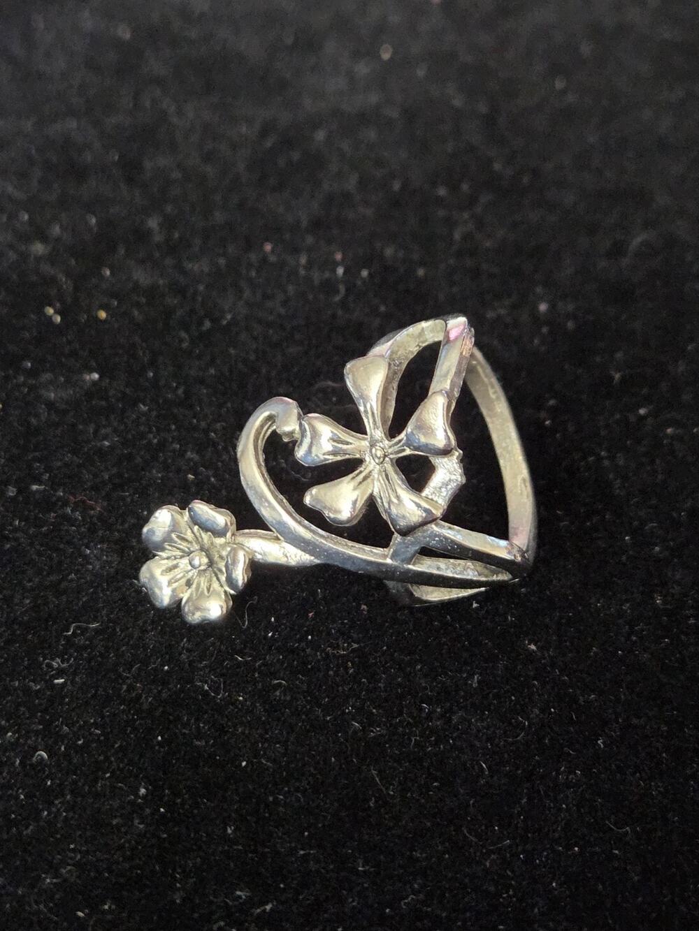 Silver Tone Floral Vine Statement Ring Openwork Flower Size 8 #AER1